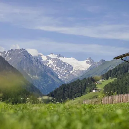 Апартаменти Gletscherstern *